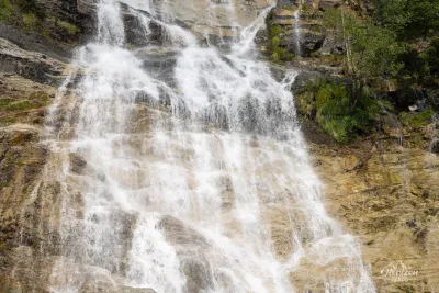 Cascade du voile de la mariée