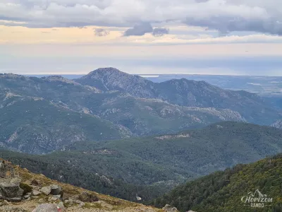 Vue à l'Est depuis Bocca Palmente Vue à l'Est depuis Bocca Palmente