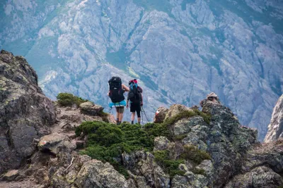 Randonneurs au col d'Innominata Randonneurs au col d'Innominata