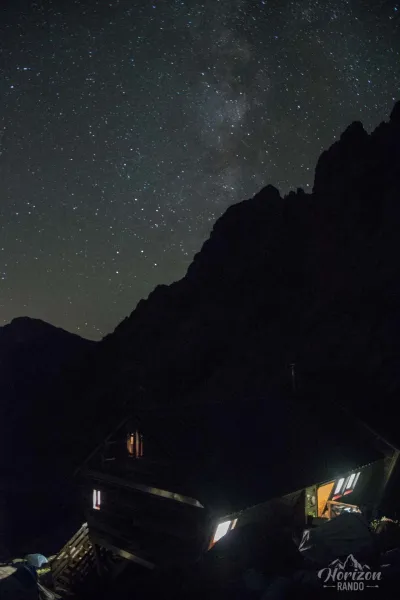 Ciel étoilé au refuge de Ciottulu di i Mori Ciel étoilé au refuge de Ciottulu di i Mori