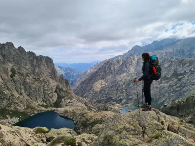 Vue depuis Bocca alle Porte : les lacs de Capitello et de Melo Vue depuis Bocca alle Porte : les lacs de Capitello et de Melo