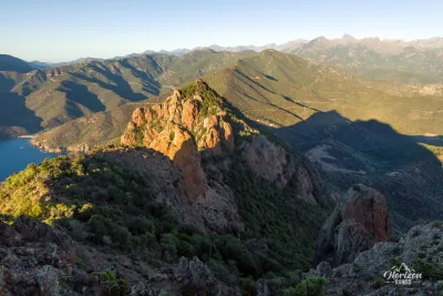 Punta Castellacciu, Paglia Orba (2525 m) en arrière plan sur la droite) Monte Senino – photo 19