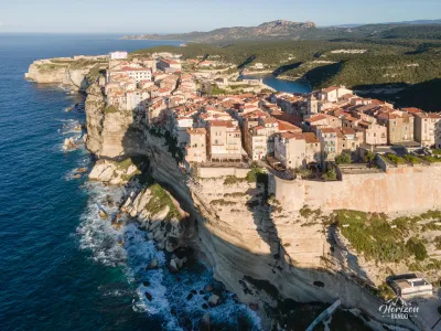 Bonifacio (vue drone) Bonifacio (vue drone)