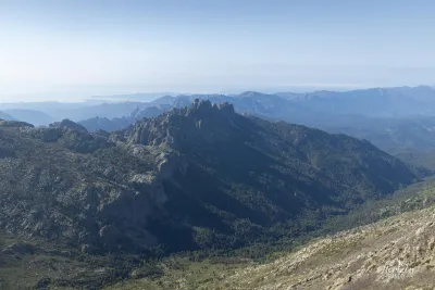 Aiguilles de Bavella au sud Aiguilles de Bavella au sud