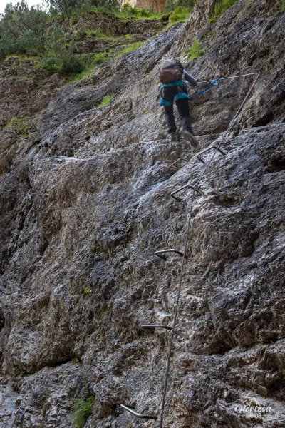 Début du premier tronçon de via ferrata