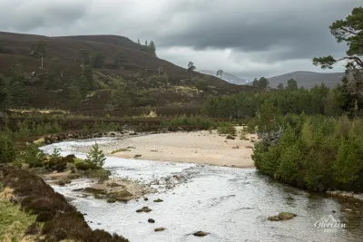 Rivière Lui Rivière Lui
