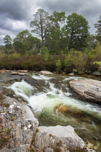 L'une des nombreuses cascades de la rivière Lui L'une des nombreuses cascades de la rivière Lui