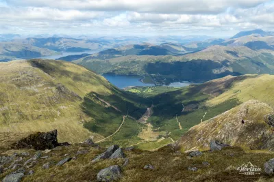 Vue au nord depuis le sommet de Sgorr Dhonuil Vue au nord depuis le sommet de Sgorr Dhonuil