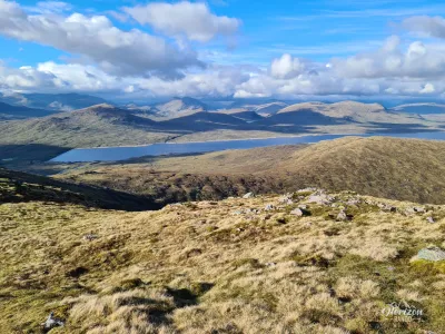 Vue au Nord depuis le sommet de Beinn a' Chrùlaiste Vue au Nord depuis le sommet de Beinn a' Chrùlaiste