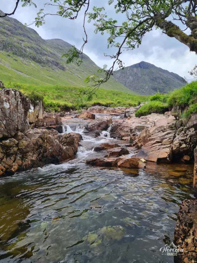 La magnifique rivière Coupall dans la vallée