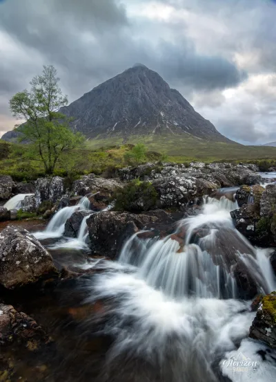 Cascades de la rivière Coupall et sommet de Buachaille Etive Mor Cascades de la rivière Coupall et sommet de Buachaille Etive Mor