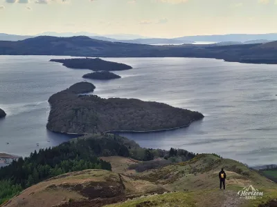 Loch Lomond depuis le sommet Loch Lomond depuis le sommet