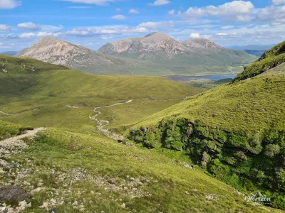 Beinn na Cro et les Red Hills à la descente Beinn na Cro et les Red Hills à la descente