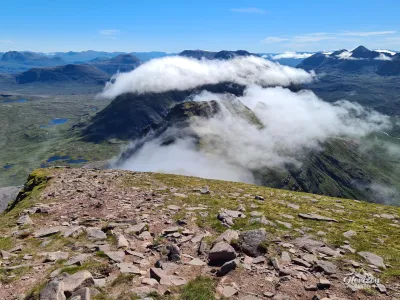 Horns of Alligin dans les nuages Horns of Alligin dans les nuages