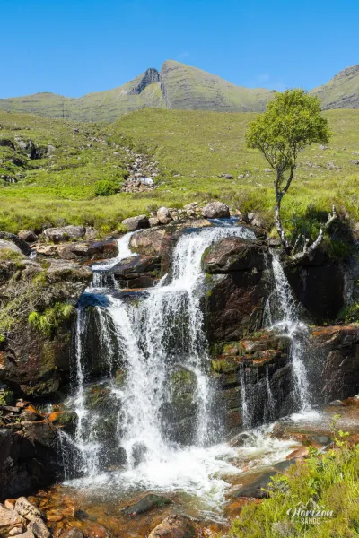 Cascade et Sgùrr Mhòr Cascade et Sgùrr Mhòr