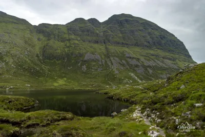 Loch A' Choire Dubh et Suilven Loch A' Choire Dubh et Suilven