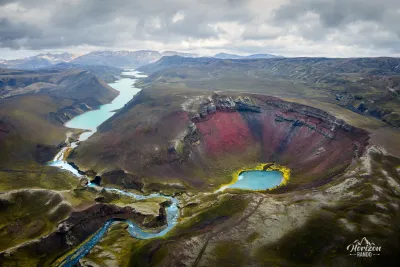 Cratère de Rauðibotn (vue drone) Cratère de Rauðibotn (vue drone)