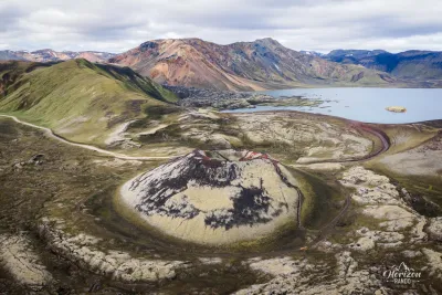 Cratère de Stútur et Landmannalaugar Cratère de Stútur et Landmannalaugar