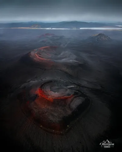 Cratères rouges de Fjallabak (vue drone)