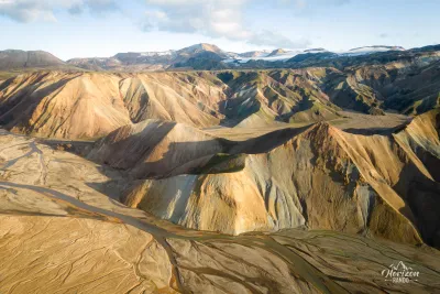Landmannalaugar (vue drone) Landmannalaugar (vue drone)