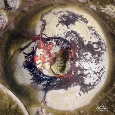 Cratère de Stútur (vue drone) Cratère de Stútur (vue drone)