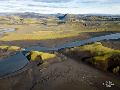 Région de Langisjór (vue drone) Région de Langisjór (vue drone)