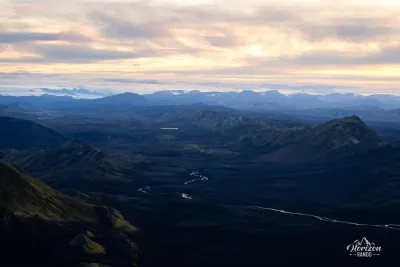 Coucher de soleil sur Sveinstindur