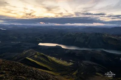 Coucher de soleil sur Sveinstindur