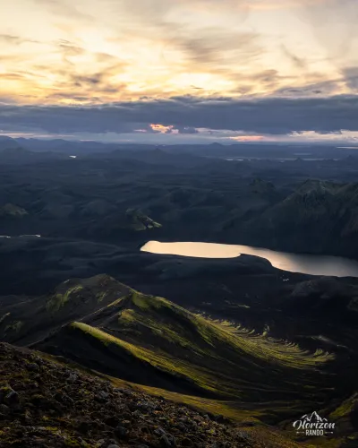 Coucher de soleil sur Sveinstindur