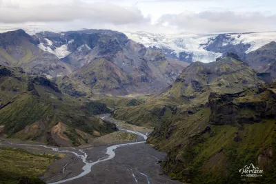 Vallée de Thórsmörk et Myrdalsjökull Vallée de Thórsmörk et Myrdalsjökull