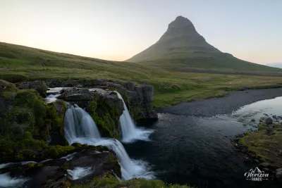 Kirkjufellfoss et Kirkjufell