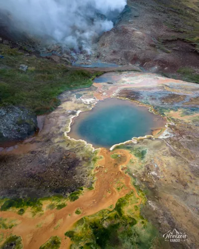 Source chaude (vue drone) Source chaude (vue drone)