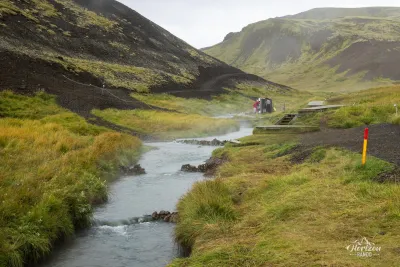 Rivière thermale de Reykjadalur Rivière thermale de Reykjadalur
