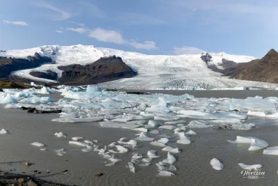 Fjallsárlón glacier lagoon