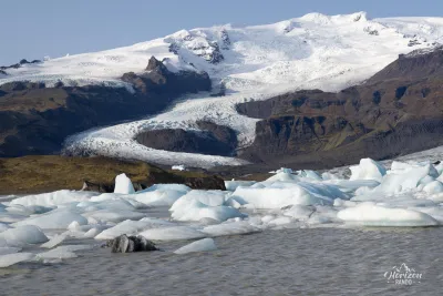 Fjallsárlón glacier lagoon