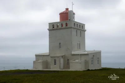 Phare de Dyrhólaey Phare de Dyrhólaey