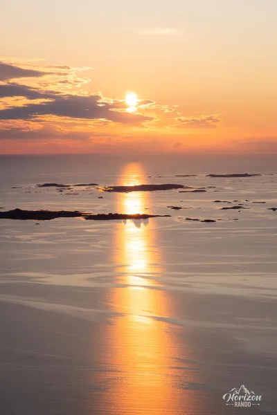 Coucher de soleil depuis le sommet de Rørsethornet Coucher de soleil depuis le sommet de Rørsethornet