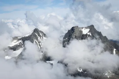 Smorskredtindane dans les nuages Smorskredtindane dans les nuages