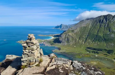 Cairn au sommet Cairn au sommet