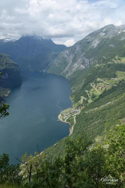 Les lacets d’Ørnesvingen, la route des Aigles Les lacets d’Ørnesvingen, la route des Aigles
