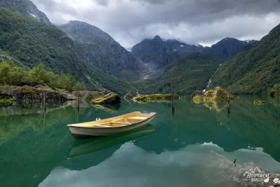 Lac de Bondhusvatnet et sa célèbre barque