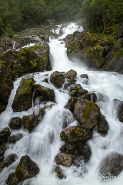 Cascade, vue depuis la passerelle