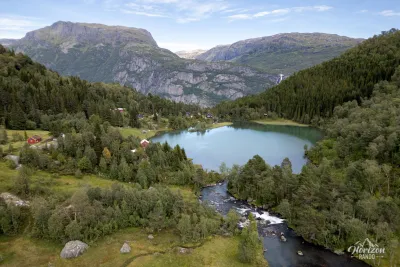 Lac Fossasete (vue drone) Lac Fossasete (vue drone)