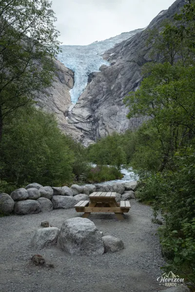 Aires de pique nique avec vues sur le glacier ! Aires de pique nique avec vues sur le glacier !