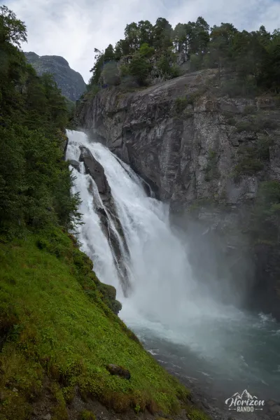 Cascade de Glomnesfossen Cascade de Glomnesfossen