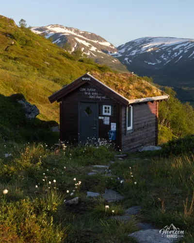 Cabane au sommet de Hamnanova Cabane au sommet de Hamnanova