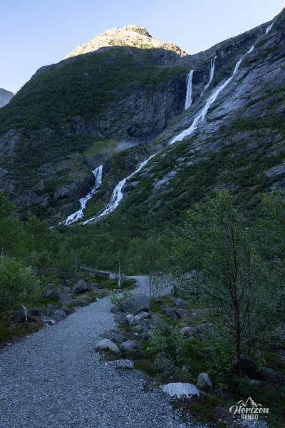 Sentier aménagé
