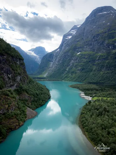 Lac Lovatnet (vue drone)