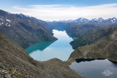 Lac Bessvatnet et lac Gjende Lac Bessvatnet et lac Gjende
