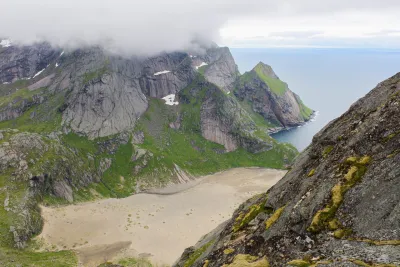 Plage de Bunes depuis Brunakseltinden Plage de Bunes depuis Brunakseltinden